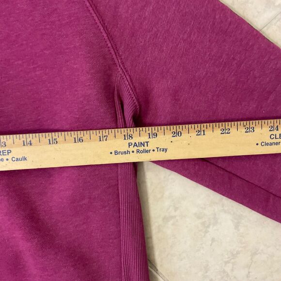 Carhartt Women's Relaxed Logo spell out Sleeve Graphic Sweatshirt Size M purple - Picture 9 of 11